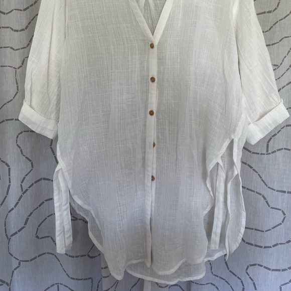 White button up top - Picture 3 of 3